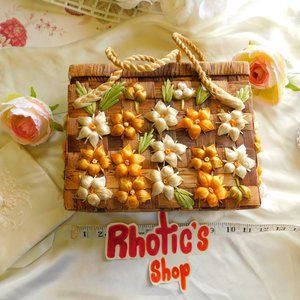 Vintage woven wicker purse with 3D Floral details